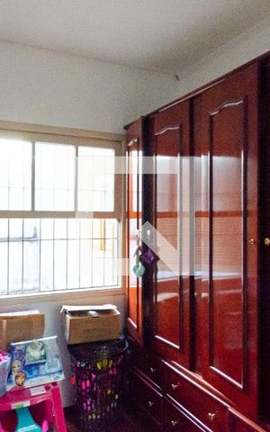 Casa à venda com 143m², 4 quartos e 2 vagas Casa à venda com 143m², 4 quartos e 2 vagasQuarto 3