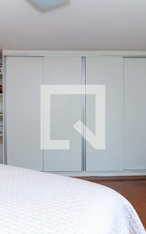 Apartamento à venda com 207m², 4 quartos e 2 vagas Apartamento à venda com 207m², 4 quartos e 2 vagasQuarto 1