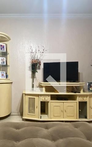 Casa à venda com 132m², 3 quartos e 2 vagas Casa à venda com 132m², 3 quartos e 2 vagasSala