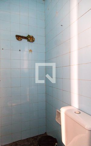 Casa à venda com 189m², 3 quartos e 2 vagasBanheiro de Serviço