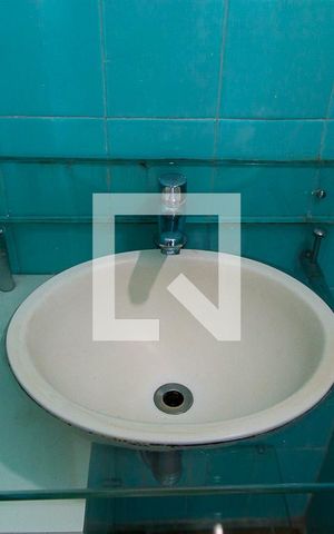 Casa à venda com 189m², 3 quartos e 2 vagasBanheiro Social - Pia