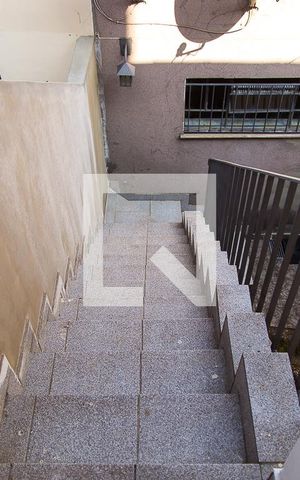 Casa à venda com 189m², 3 quartos e 2 vagasEscada