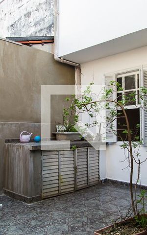 Casa à venda com 189m², 3 quartos e 2 vagasQuintal
