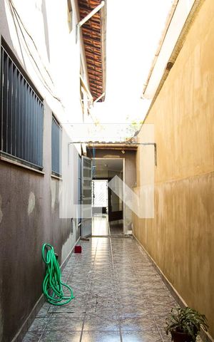Casa à venda com 189m², 3 quartos e 2 vagasQuintal - Corredor