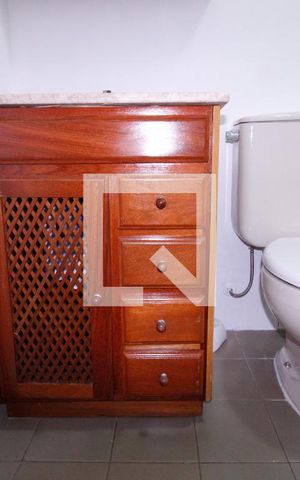 Apartamento para alugar com 50m², 1 quarto e 1 vaga Apartamento para alugar com 50m², 1 quarto e 1 vagaBanheiro
