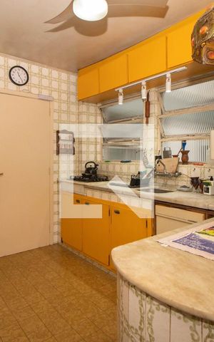 Apartamento à venda com 220m², 3 quartos e sem vaga Apartamento à venda com 220m², 3 quartos e sem vagaCozinha