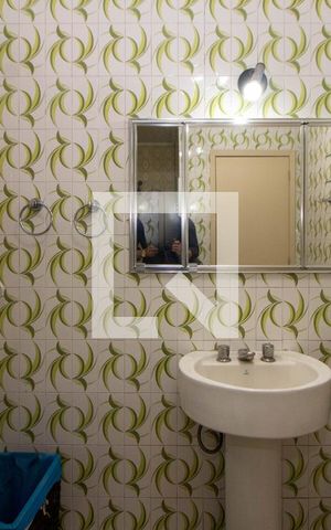 Apartamento à venda com 220m², 3 quartos e sem vaga Apartamento à venda com 220m², 3 quartos e sem vagaBanheiro Social 2
