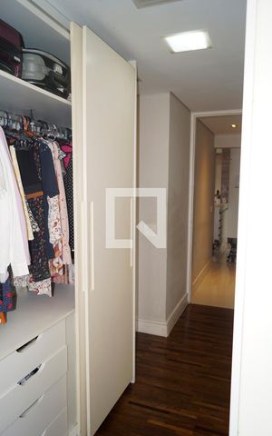 Apartamento à venda com 90m², 2 quartos e 1 vaga Apartamento à venda com 90m², 2 quartos e 1 vagaQuarto