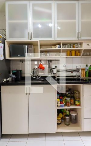 Apartamento à venda com 93m², 3 quartos e 2 vagas Apartamento à venda com 93m², 3 quartos e 2 vagasCozinha