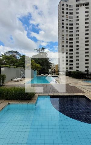 Apartamento à venda com 93m², 3 quartos e 2 vagas Apartamento à venda com 93m², 3 quartos e 2 vagasÁrea comum - Piscina