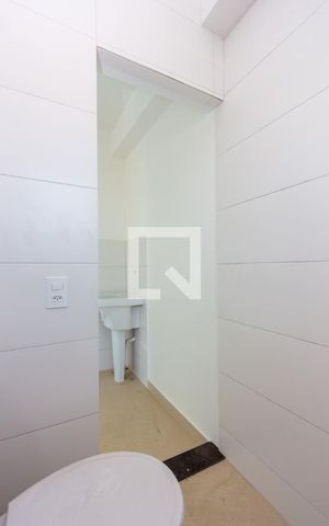 Studio à venda com 27m², 1 quarto e sem vaga Studio à venda com 27m², 1 quarto e sem vagaBanheiro