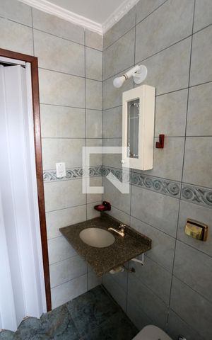 Casa à venda com 179m², 3 quartos e 2 vagas 
