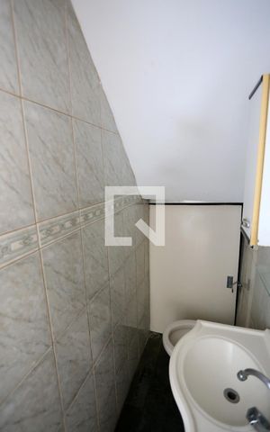 Casa à venda com 179m², 3 quartos e 2 vagasLavabo