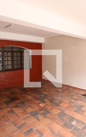 Casa à venda com 179m², 3 quartos e 2 vagasGaragem