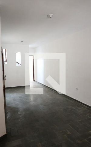 Casa à venda com 179m², 3 quartos e 2 vagasSala