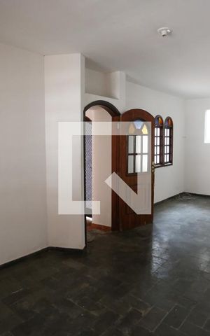 Casa à venda com 179m², 3 quartos e 2 vagasSala