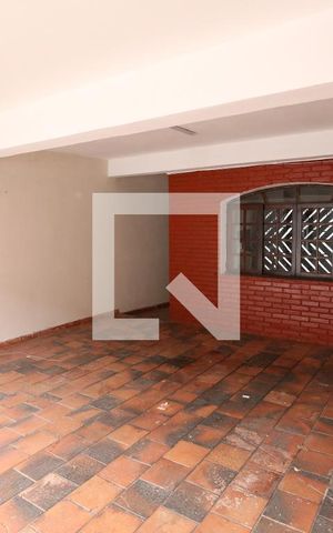 Casa à venda com 179m², 3 quartos e 2 vagasGaragem