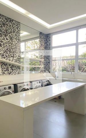 Apartamento para alugar com 69m², 1 quarto e 2 vagasLavanderia