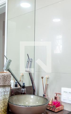 Apartamento para alugar com 55m², 2 quartos e 1 vaga Apartamento para alugar com 55m², 2 quartos e 1 vagaBanheiro