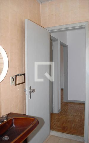 Casa à venda com 177m², 3 quartos e 2 vagas Casa à venda com 177m², 3 quartos e 2 vagasBanheiro 2