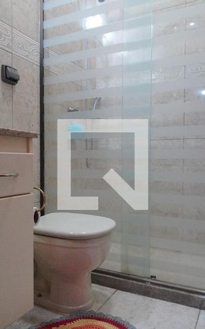 Casa para alugar com 220m², 4 quartos e 4 vagasBanheiro