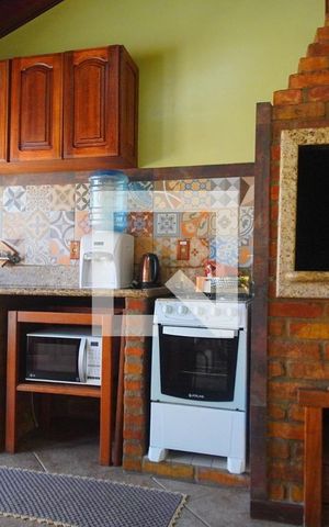 Casa para alugar com 220m², 4 quartos e 4 vagasÁrea comum - Salão de festas