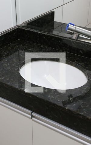 Apartamento para alugar com 42m², 2 quartos e sem vagaBanheiro