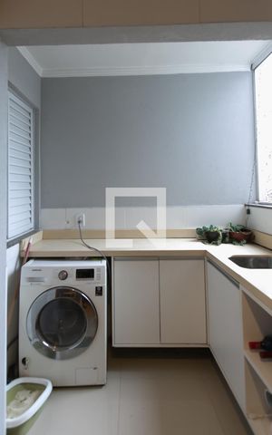 Studio à venda com 39m², 1 quarto e sem vaga Studio à venda com 39m², 1 quarto e sem vagaÁrea de Serviço
