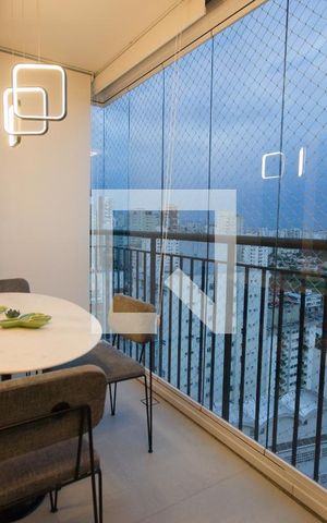 Apartamento à venda com 47m², 2 quartos e sem vaga Apartamento à venda com 47m², 2 quartos e sem vagaVaranda