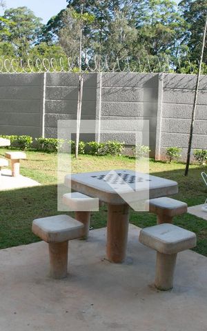 Apartamento à venda com 40m², 2 quartos e sem vagaÁrea comum