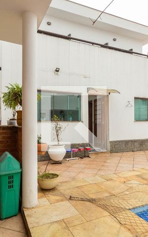 Casa para alugar com 450m², 4 quartos e 8 vagasChurrasqueira