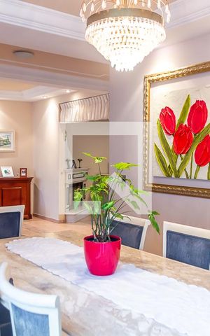 Casa à venda com 255m², 3 quartos e 5 vagas Casa à venda com 255m², 3 quartos e 5 vagasSala