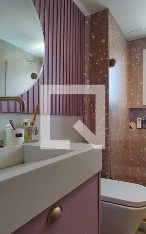 Apartamento à venda com 210m², 2 quartos e 2 vagas Apartamento à venda com 210m², 2 quartos e 2 vagasBanheiro da Suíte