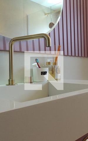 Apartamento à venda com 210m², 2 quartos e 2 vagasBanheiro da Suíte