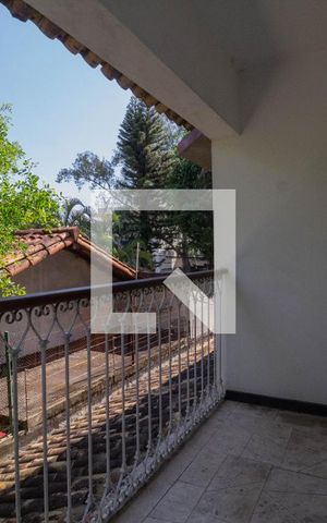 Casa à venda com 568m², 6 quartos e 6 vagas Casa à venda com 568m², 6 quartos e 6 vagasVaranda 2