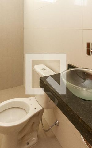 Apartamento à venda com 47m², 2 quartos e sem vaga Apartamento à venda com 47m², 2 quartos e sem vagaBanheiro