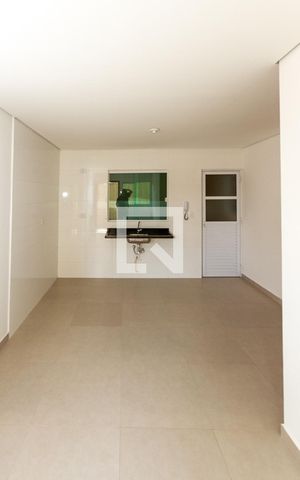 Apartamento à venda com 47m², 2 quartos e sem vaga Apartamento à venda com 47m², 2 quartos e sem vagaSala e Cozinha