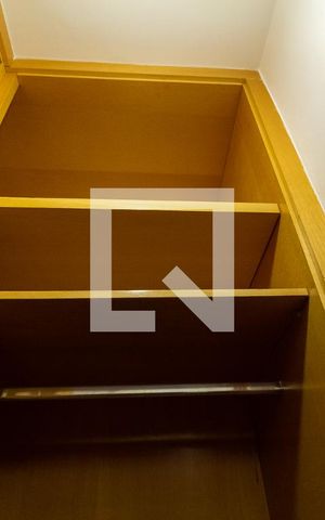 Casa para alugar com 130m², 3 quartos e 2 vagas Casa para alugar com 130m², 3 quartos e 2 vagasDetalhe do closet da suíte