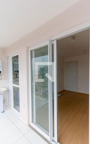 Apartamento à venda com 45m², 2 quartos e 1 vaga Apartamento à venda com 45m², 2 quartos e 1 vagaVaranda da Sala