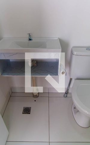 Apartamento à venda com 45m², 2 quartos e 1 vaga Apartamento à venda com 45m², 2 quartos e 1 vagaBanheiro