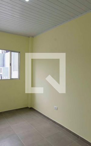 Casa para alugar com 60m², 1 quarto e 1 vagaSala - Cozinha
