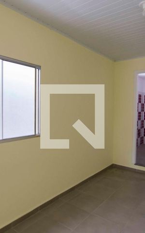 Casa para alugar com 60m², 1 quarto e 1 vagaQuarto