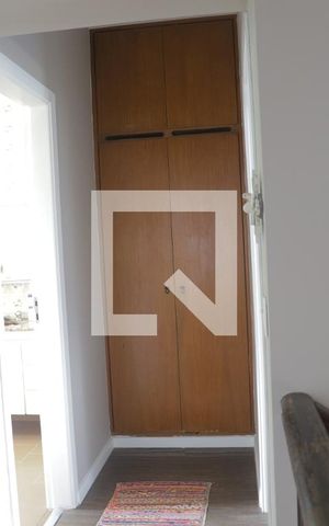 Casa à venda com 220m², 5 quartos e 2 vagasCorredor