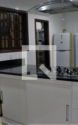 Casa de condomínio à venda com 420m², 5 quartos e 4 vagasCozinha