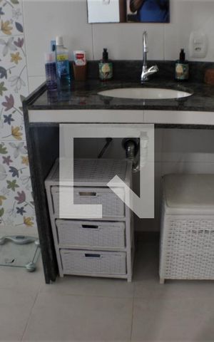 Casa de condomínio à venda com 420m², 5 quartos e 4 vagasBanheiro do Quarto 3