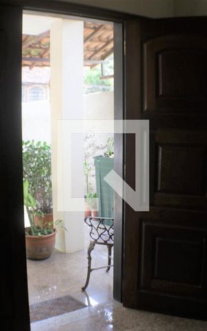 Casa de condomínio à venda com 420m², 5 quartos e 4 vagasHall de entrada