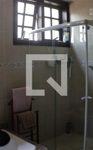 Casa de condomínio à venda com 420m², 5 quartos e 4 vagasBanheiro do Quarto 4