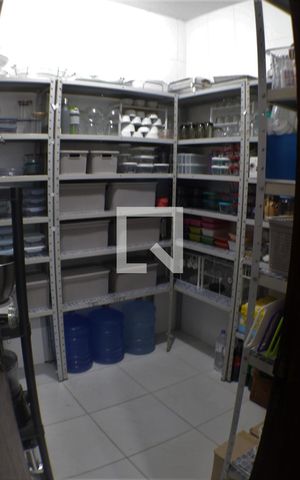 Casa de condomínio à venda com 420m², 5 quartos e 4 vagasCozinha
