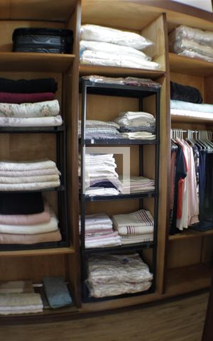 Casa de condomínio à venda com 420m², 5 quartos e 4 vagasCloset do quarto 4