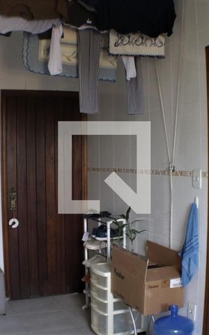 Casa de condomínio à venda com 420m², 5 quartos e 4 vagasÁrea de Serviço